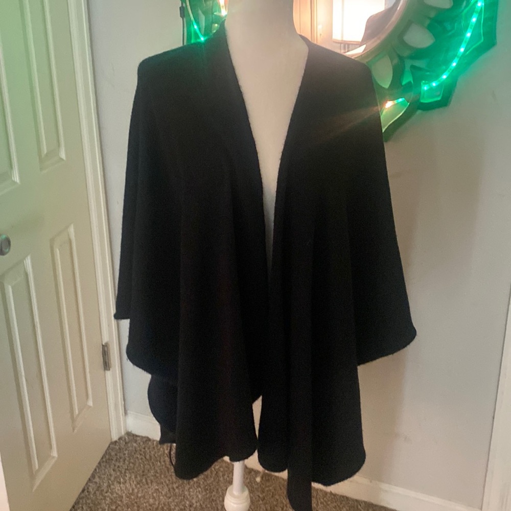Black April Morin top
